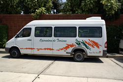 ecuadorian bus charter Guayaquil motor coaching company